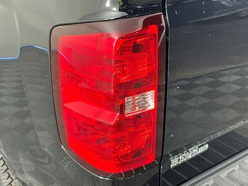 Used 2017 Chevrolet Silverado 1500 W/T image 32