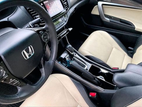 Used 2017 Honda Accord EX-L image 19