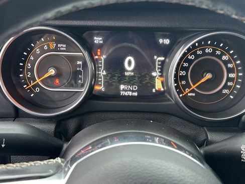 Used 2018 Jeep Wrangler Unlimited Sahara image 31