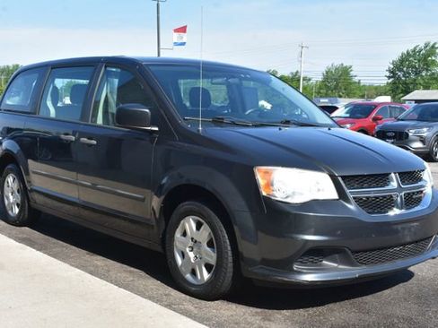 Used 2012 Dodge Grand Caravan American Value Package FWD image 9