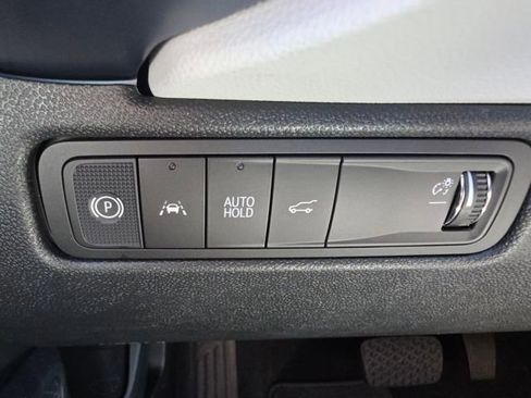 New 2026 Chevrolet Equinox EV LT image 12