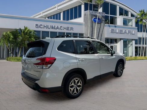 Certified 2023 Subaru Forester Premium AWD/4WD image 7