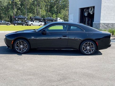 Used 2025 Dodge Charger Daytona R/T w/ Plus Group AWD/4WD image 34