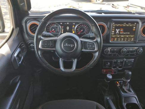 Used 2021 Jeep Gladiator Mojave image 16