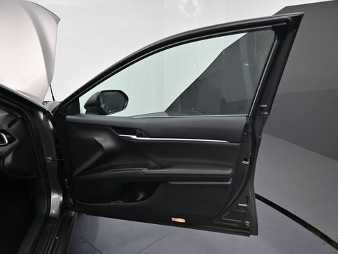 Used 2024 Toyota Camry XSE image 7