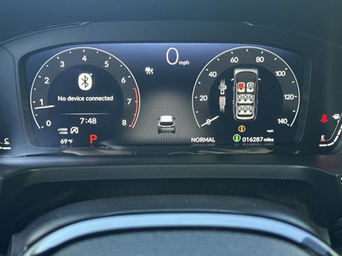 Used 2025 Honda Pilot Black Edition image 29