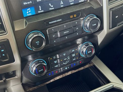 Used 2019 Ford F350 Lariat w/ Lariat Ultimate Package image 26