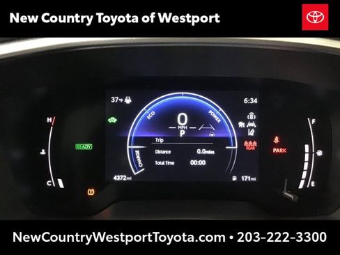 Used 2024 Toyota Corolla Cross XSE image 15