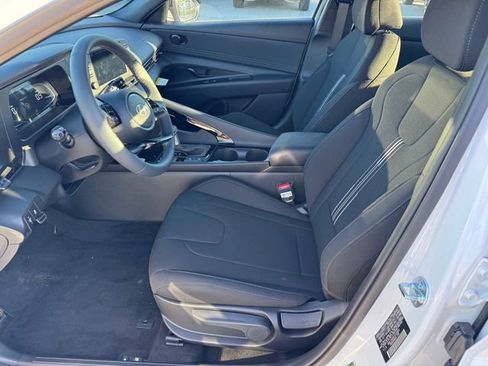New 2026 Hyundai Elantra SEL Sport Premium FWD image 7