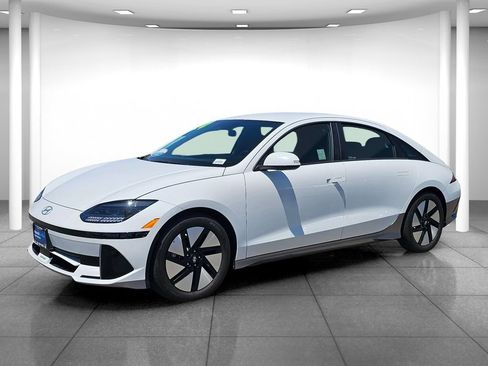 Certified 2024 Hyundai Ioniq 6 Limited RWD image 3