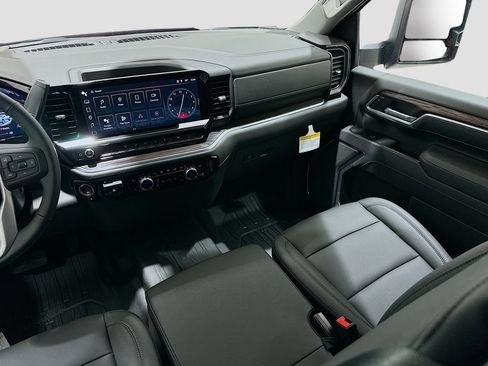 New 2026 GMC Sierra 3500 SLT AWD/4WD image 24