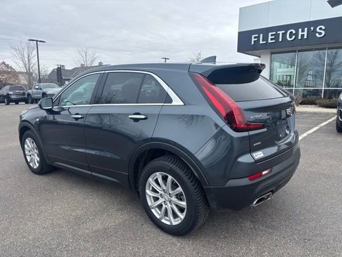 Used 2021 Cadillac XT4 Luxury w/ Cold Weather Package image 7