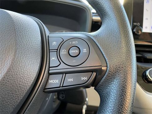 Used 2023 Toyota Corolla LE image 25