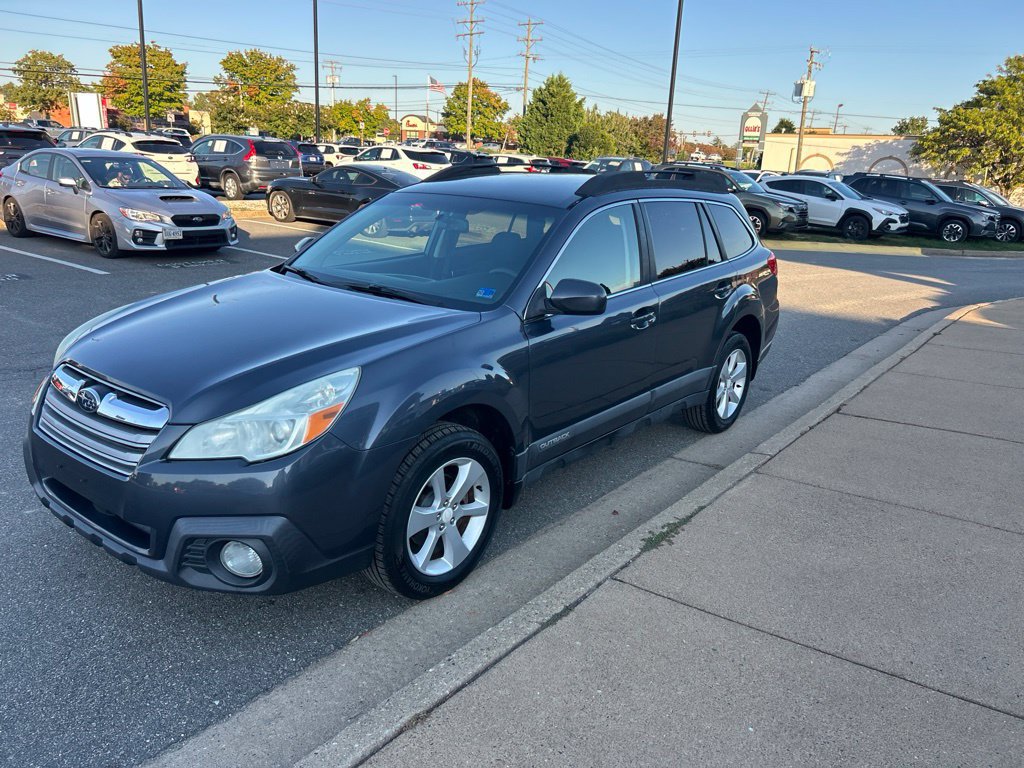 Used 2014 Subaru Outback 2.5i Premium AWD/4WD image 7