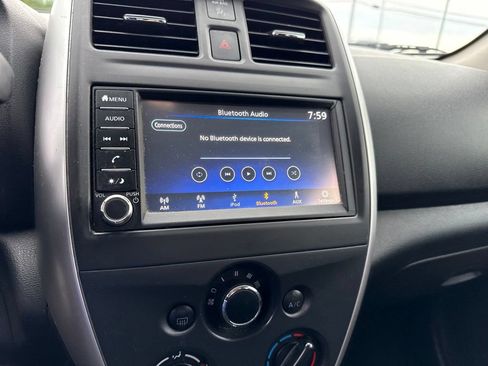 Used 2019 Nissan Versa SV FWD image 6