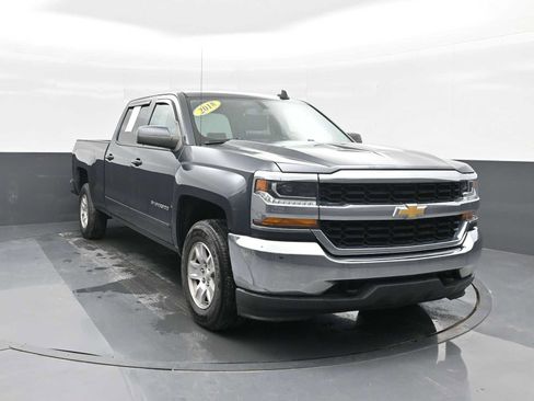 Used 2018 Chevrolet Silverado 1500 LT image 3