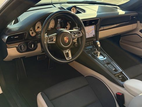 Certified 2019 Porsche 911 Turbo S image 4