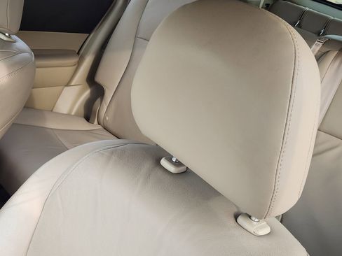 Used 2010 Toyota Highlander Limited image 15