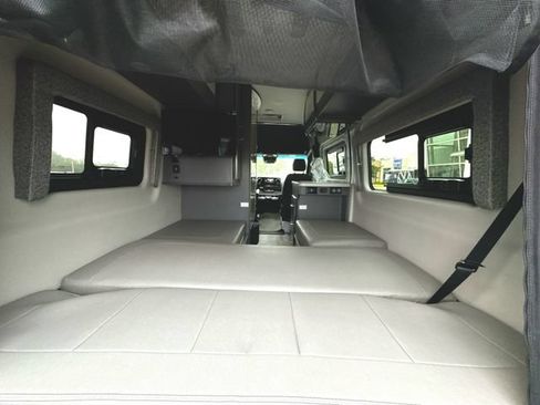 Used 2022 Mercedes-Benz Sprinter 2500 image 20