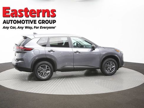 Used 2024 Nissan Rogue S AWD/4WD image 39