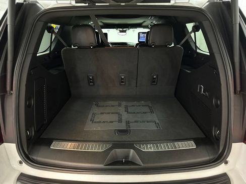 Used 2023 GMC Yukon XL Denali Ultimate AWD/4WD image 38