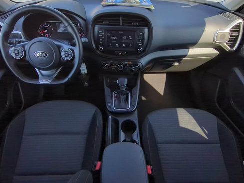Used 2021 Kia Soul GT-Line FWD image 11