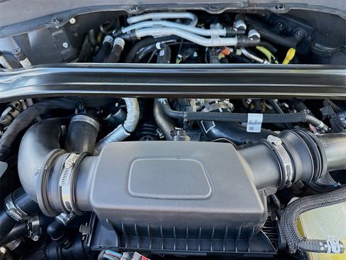 Used 2020 Ford Explorer ST image 34