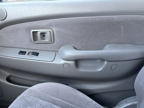 Used 2001 Toyota Tacoma PreRunner image 21