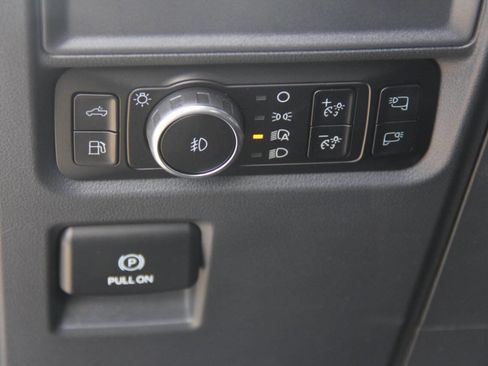 Certified 2025 Ford F150 XLT w/ Equipment Group 302A MID image 38