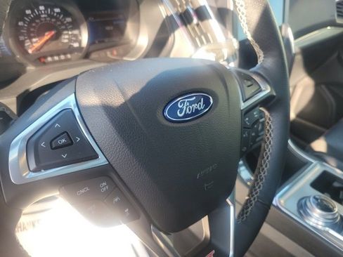 Used 2022 Ford Edge ST w/ Equipment Group 401A image 14
