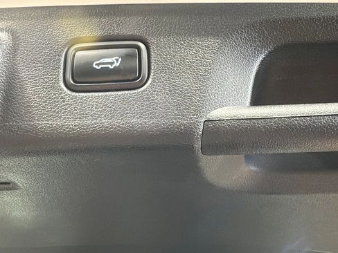 Used 2021 Hyundai Palisade SEL w/ Premium Package image 16