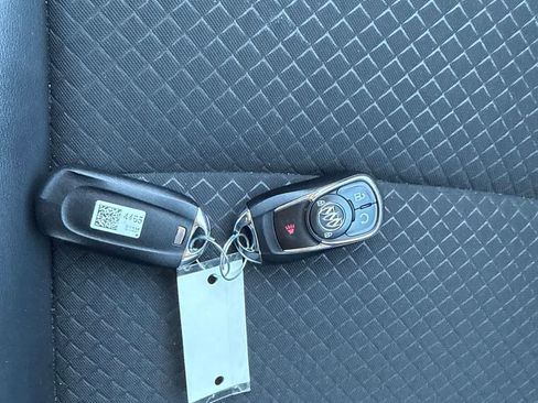 Used 2022 Buick Encore Preferred w/ Safety Package AWD/4WD image 21