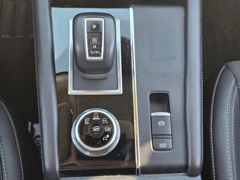 Used 2024 Mitsubishi Outlander SE image 14