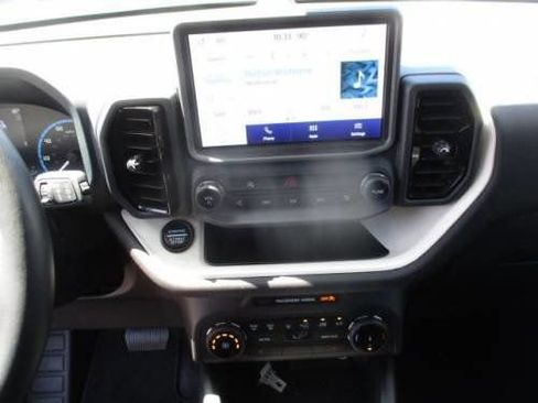 Used 2024 Ford Bronco Sport Heritage w/ Heritage Convenience Package image 8