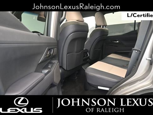 Used 2024 Lexus GX 550 AWD/4WD image 11