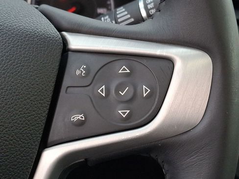 Used 2017 GMC Acadia SLT image 18