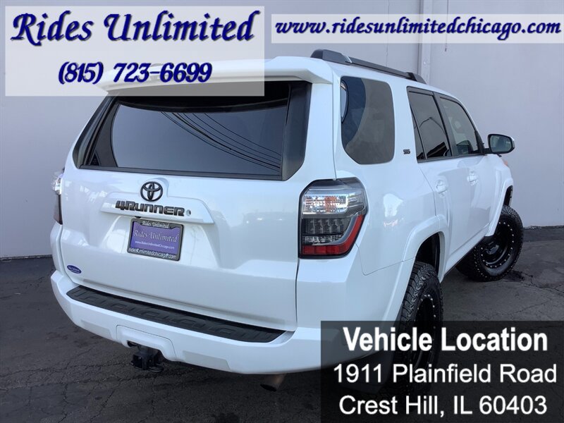 Used 2014 Toyota 4Runner SR5 AWD/4WD image 7