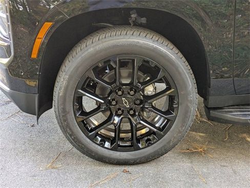 New 2026 Chevrolet Tahoe LS image 7