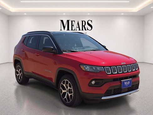 Used 2025 Jeep Compass Limited AWD/4WD image 7