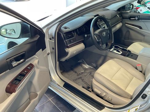 Used 2012 Toyota Camry XLE image 9