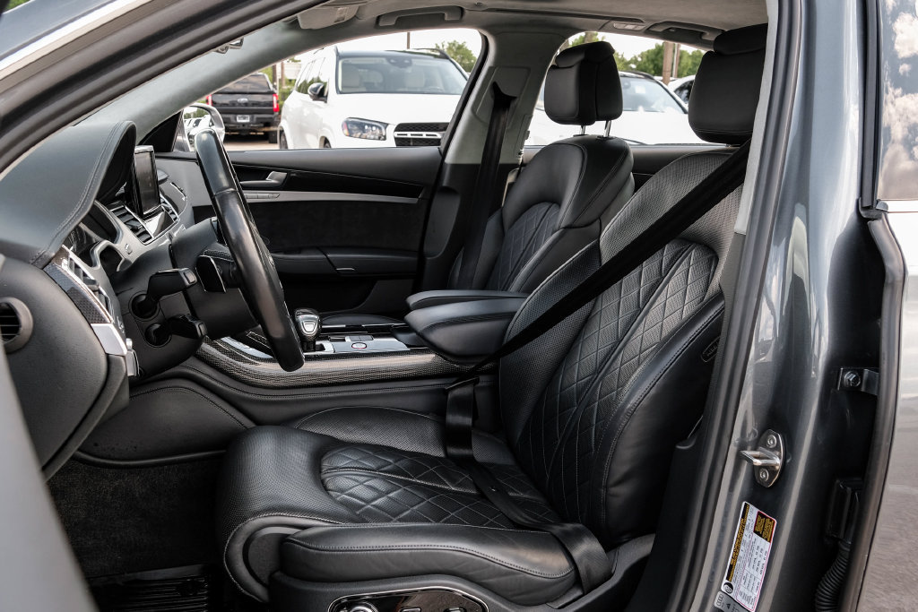 Used 2016 Audi S8 w/ Driver Assistance Package AWD/4WD image 37