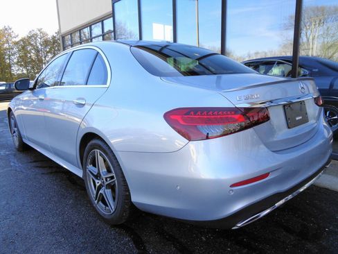 Used 2023 Mercedes-Benz E 350 4MATIC Sedan image 7