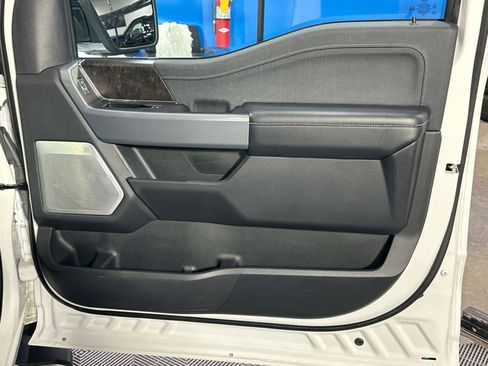 Used 2023 Ford F150 Lariat w/ Equipment Group 502A High image 38