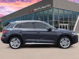 Used 2018 Audi Q5 Prestige w/ Prestige Package image 4