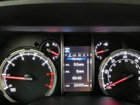 Certified 2024 Toyota 4Runner TRD Off-Road Premium w/ Moonroof Package AWD/4WD image 26