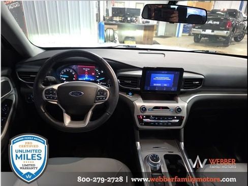 Used 2021 Ford Explorer XLT w/ Equipment Group 202A image 13