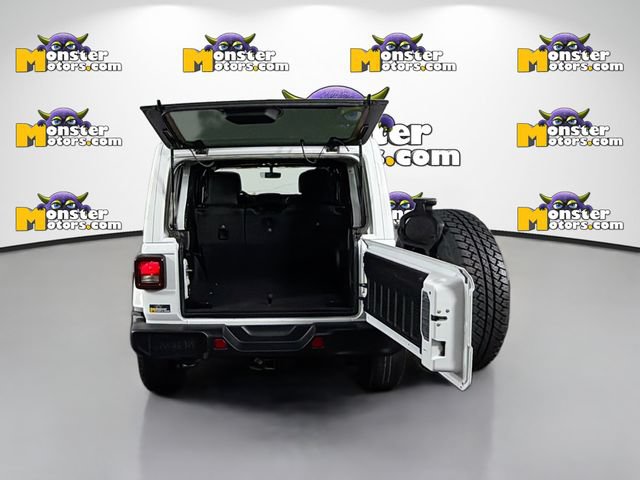 Used 2021 Jeep Wrangler Unlimited Sahara AWD/4WD image 26