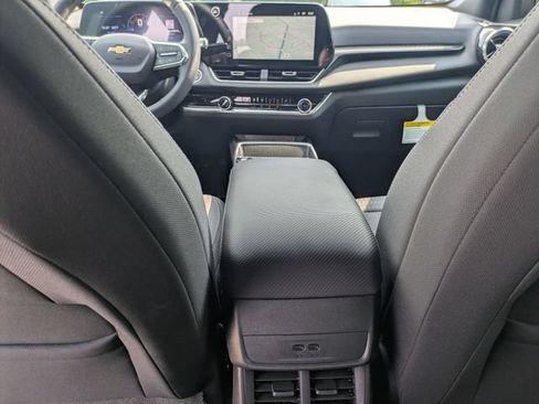 New 2026 Chevrolet Equinox LT w/ Safety and Technology Package FWD image 28