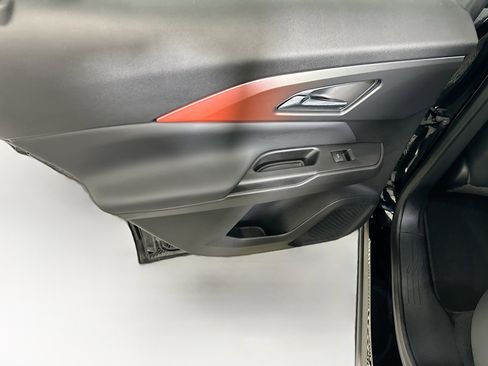 Used 2024 Chevrolet Equinox EV RS image 25