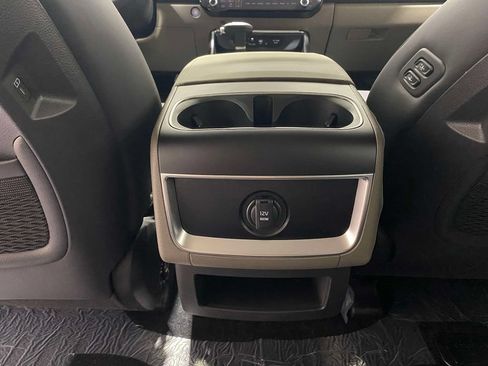 New 2026 Kia Carnival EX FWD image 12
